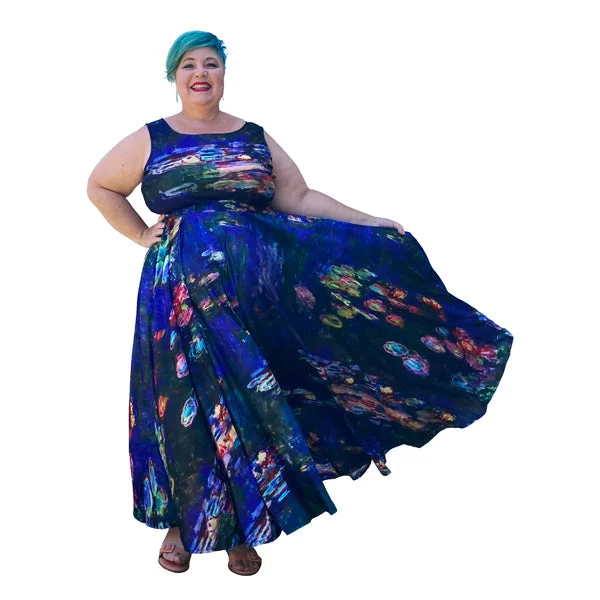 Strapless Women Dress with a Built - in Bra for Comfort and SupportArt Series: Plus Size Sleeveless Monet Lilies Maxi Dress with Fitted Bodice and Voluminous Circle Skirt