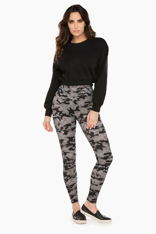 Patterned geometric women leggings for a modern and stylish appearanceCamo Athleisure Leggings