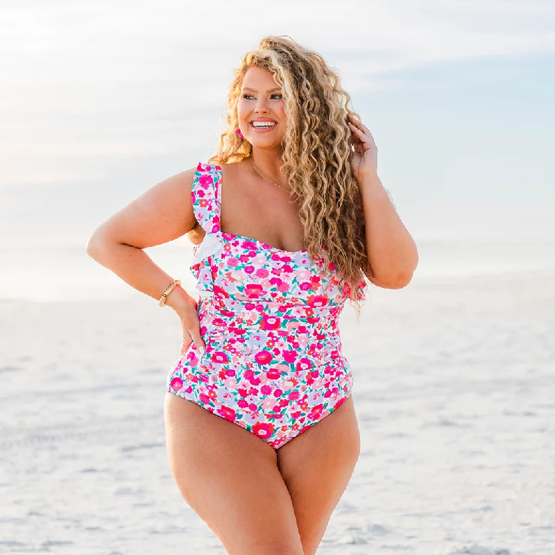 Push - up women swimwear to enhance the bust for a more confident beach lookBahama Beauty Swimsuit, Pink Floral