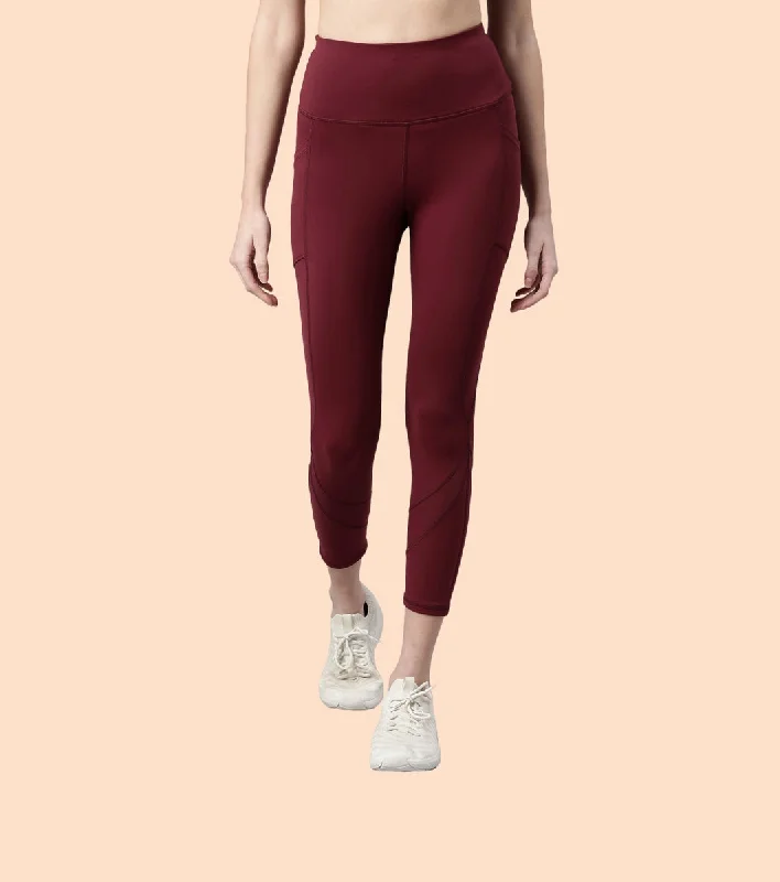 Lace - trimmed women leggings for an elegant and romantic touchActive Cottony Legging| Feels Like Cotton Dry Fit High Waist 7/8th Length Legging