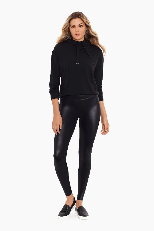 Ripped women leggings for a trendy and rebellious fashion statementHigh-Rise Cire Athleisure Legging