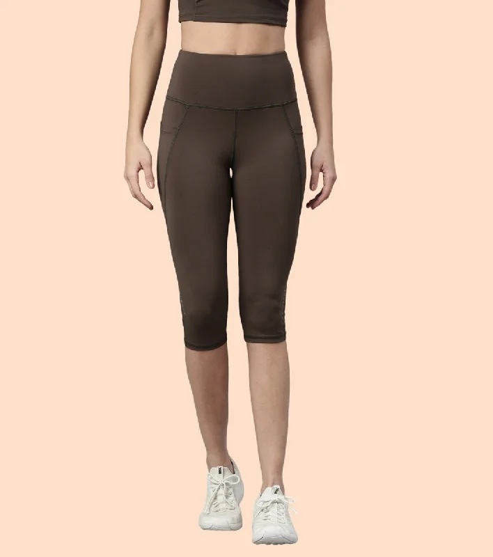 Jegging - style women leggings combining jeans look and leggings comfortActive Capri Legging| Dry Fit Active Capri Legging With Reflective Graphic