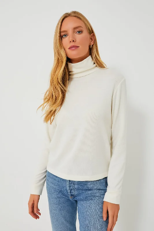 Striped Women Sweater with a Timeless PatternCreme Sweater Turtleneck