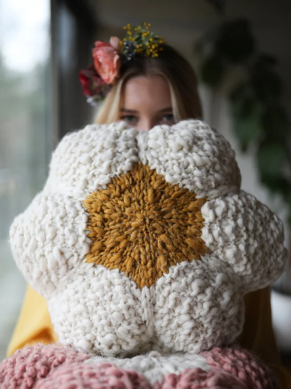 Mock - Neck Women Sweater for a Modern TwistDaisy Pillow Class