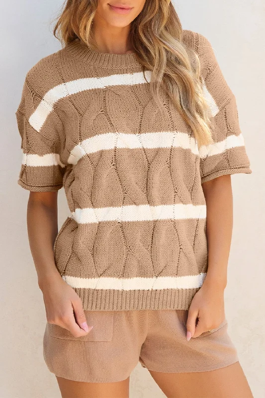 Turtleneck Women Sweater for a Classic and Elegant StyleStriped Round Neck Short Sleeve Sweater