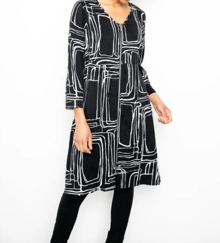 Button - Down Women Sweater for a Versatile LookTencel Zip Front Dress In Black