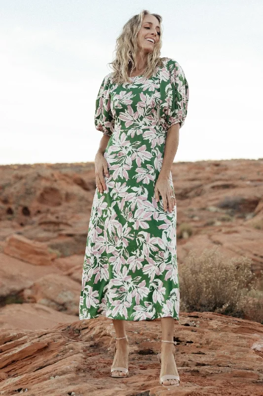 Halter Neck Women Dress to Show Off the Shoulders and NecklineTucson Midi Dress | Green + Pink