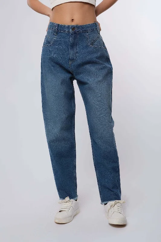 Skinny women jeans with a form - fitting designDenim