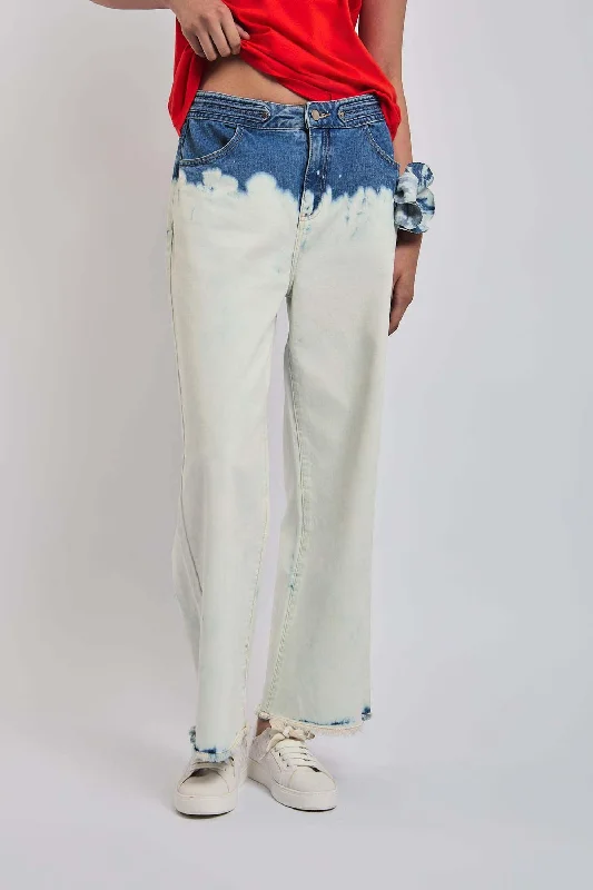 Light - wash women jeans for a fresh and summery appearanceDenim