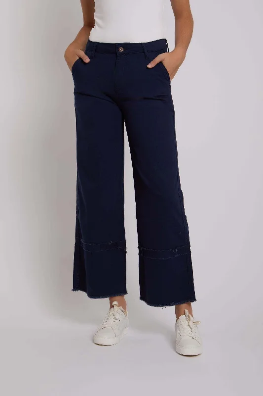 Light - wash women jeans for a fresh and summery appearanceDenim