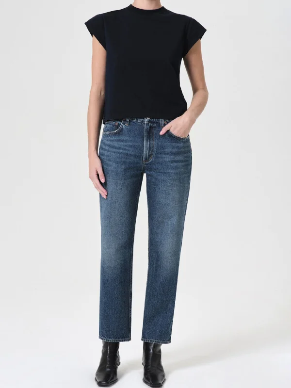 Oversized Denim Top for a Relaxed and Casual VibeAGOLDE Essence Valen Straight