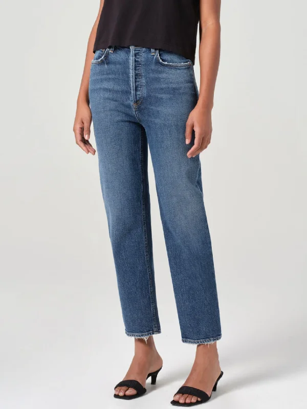 Denim Top with a Collared Neckline for a Preppy StyleAGOLDE Solace 90s Pinch Waist Crop