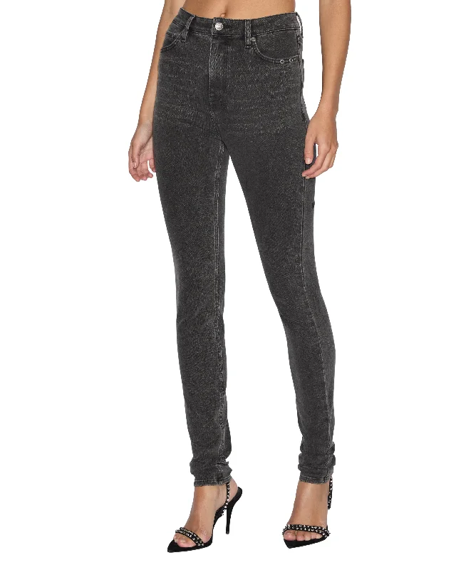 Button - fly women jeans with a traditional touchHI N WASTED XTRA LOVESTRUCK