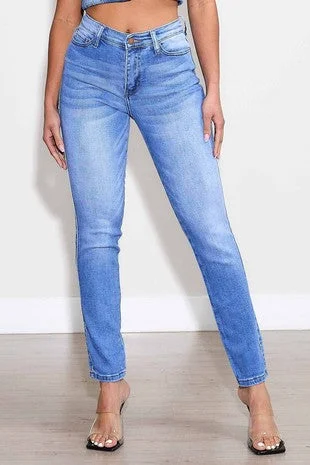 Button - Down Denim Top with a Classic DesignHIGH WAISTED CLASSIC BLUE SKINNY