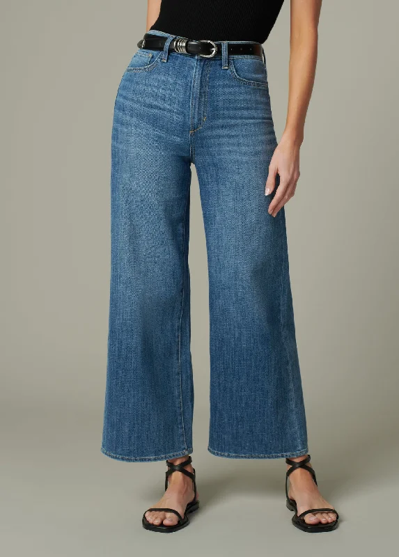 Straight - leg women jeans with a classic and timeless appealTHE MIA