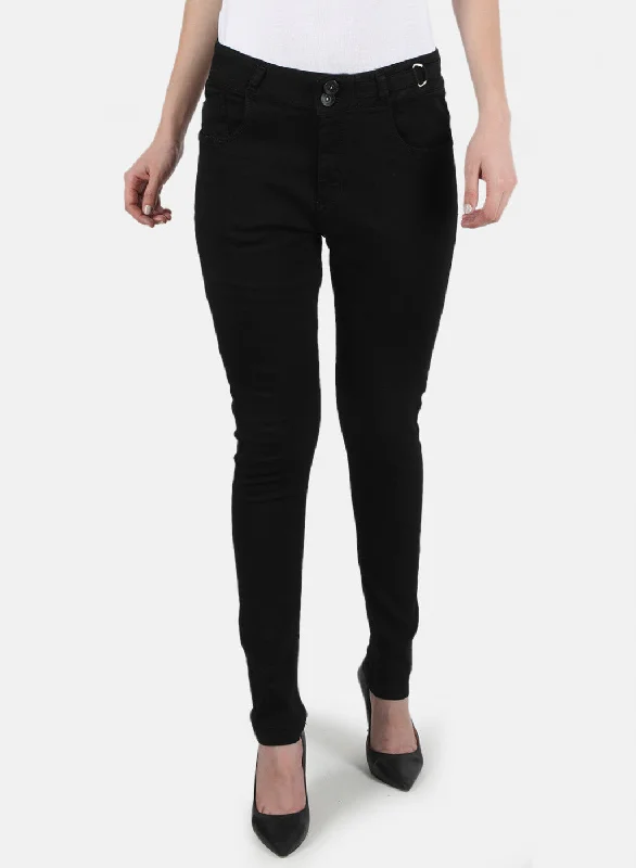 Embroidered women jeans with intricate patternsWomen Black Slim Fit Denim