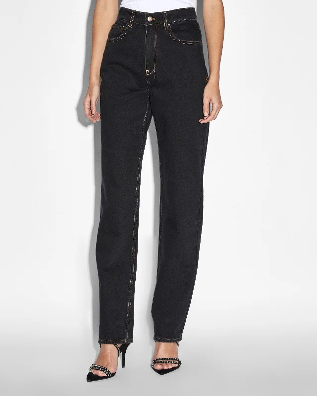 Embroidered women jeans with intricate patternsPLAYBACK PITCH