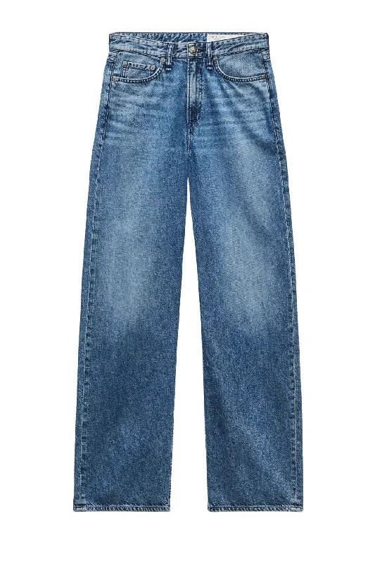 Light - wash women jeans for a fresh and summery appearanceRag & Bone Logan Jean - River