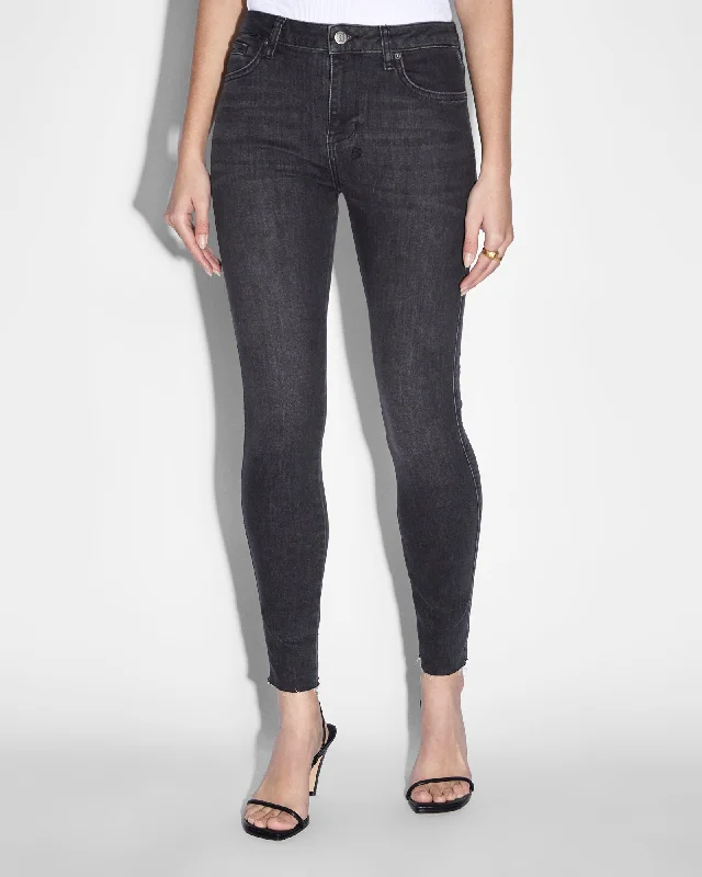 Bootcut women jeans to complement various shoe stylesSPRAY ON DIABLO