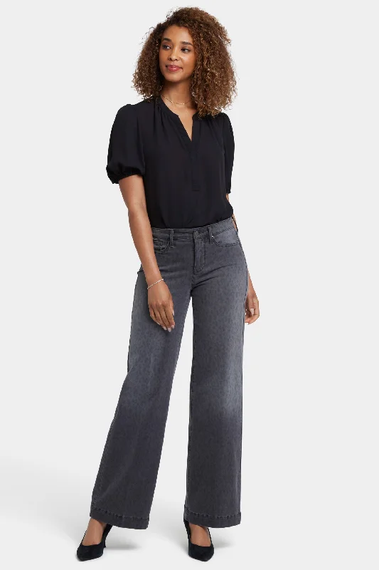 High - waisted women jeans for a flattering silhouetteTeresa Wide Leg Jeans - Wild Spirit