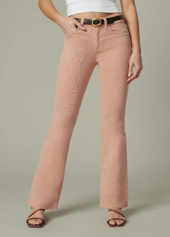 Straight - leg women jeans with a classic and timeless appealTHE PROVOCATEUR