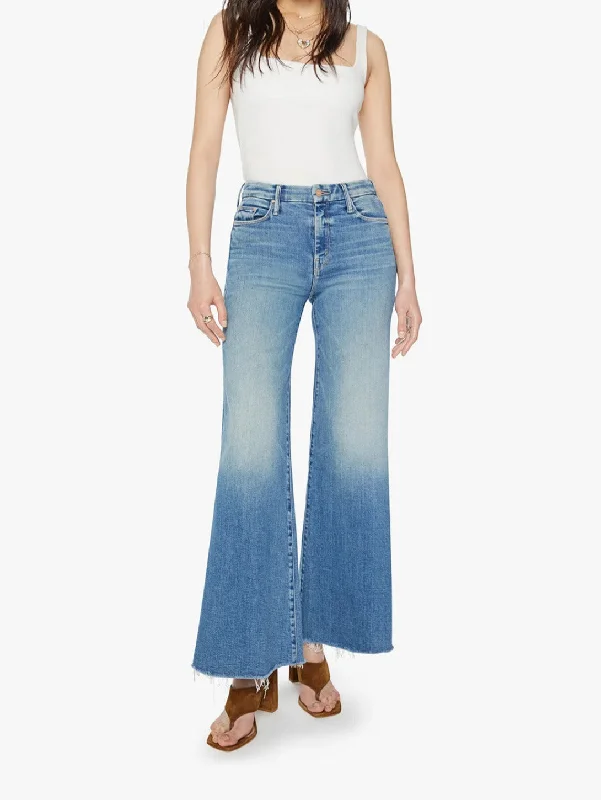 Straight - leg women jeans with a classic and timeless appealThe Roller Fray Jean - Riding The Cliffside