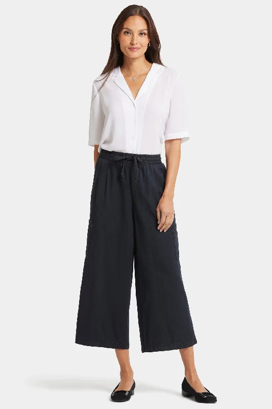 Wide - leg women jeans for a modern and relaxed vibeWhitney Crop Pull-On Cargo Pants  - Overdye Black