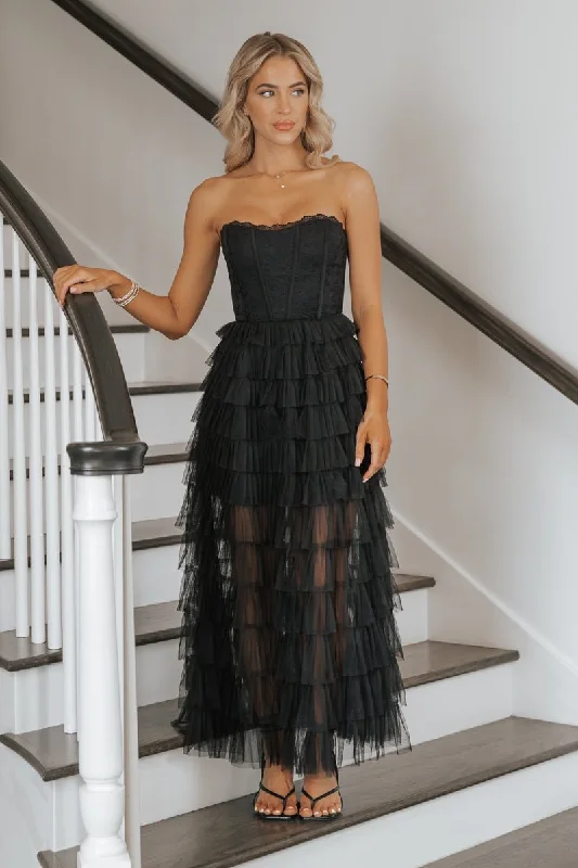 Strapless Women Dress with a Built - in Bra for Comfort and SupportBlack Tulle Lace Tiered Corset Maxi Dress - FINAL SALE