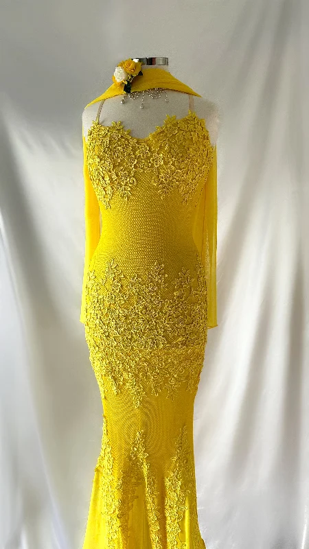 Printed Abstract Women Dress for a Modern and Artistic AppealYELLOW FLORAL LACE BACKLESS GOWN & SCARF SET