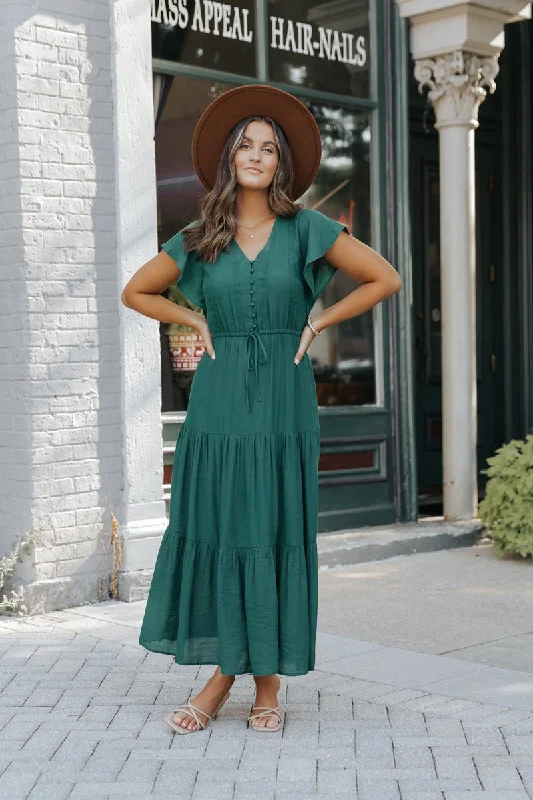 Sheath Women Dress with a Tailored Fit for a Professional LookHunter Green Lace Tiered Maxi Dress