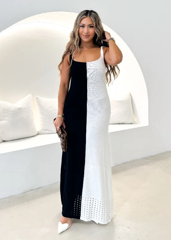 Sheath Women Dress with a Tailored Fit for a Professional LookKarney Crochet Maxi Dress - Black Splice