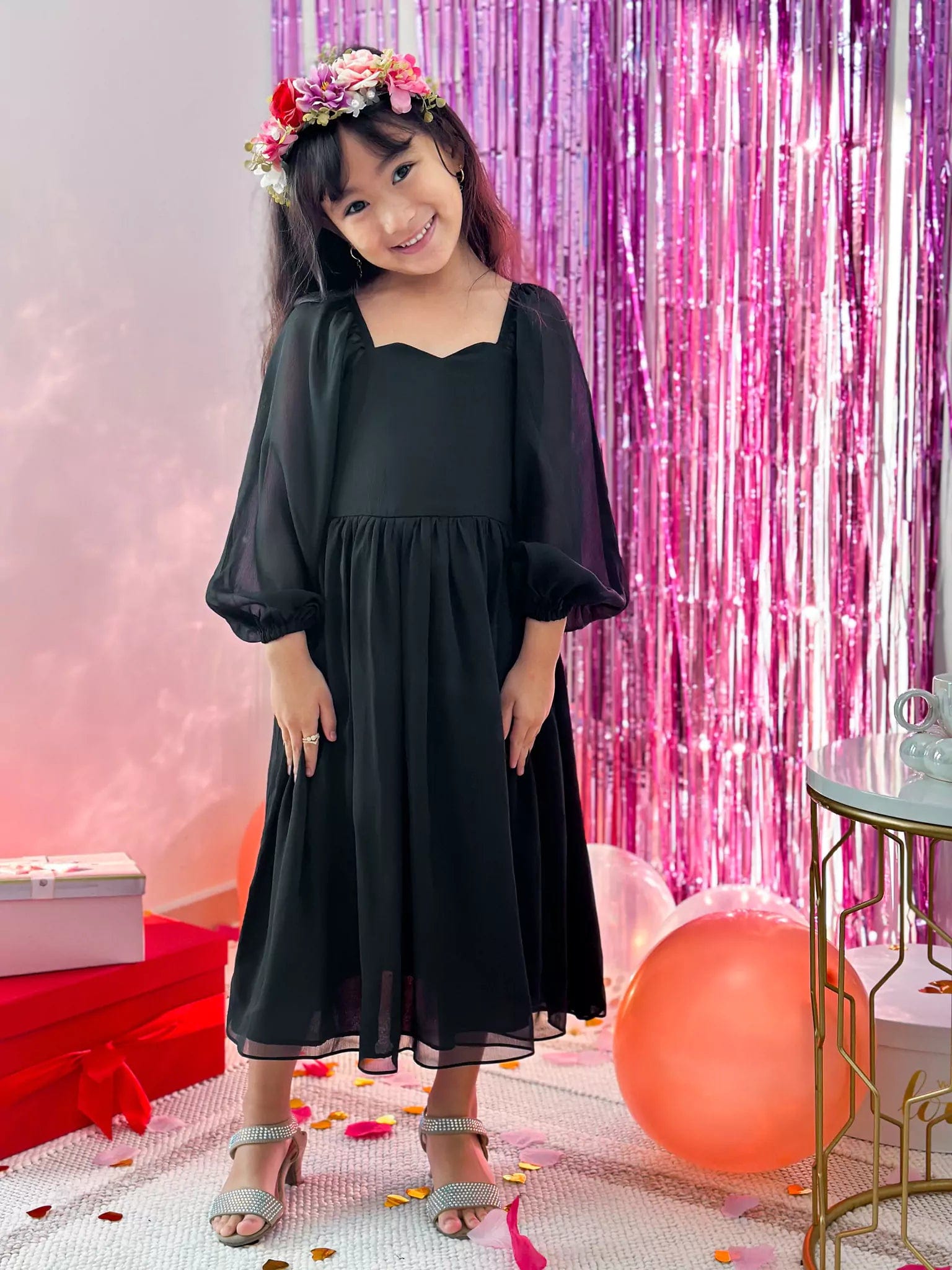 Little Black Women Dress with Sequins for a Glamorous Night OutMini Twilight Dress