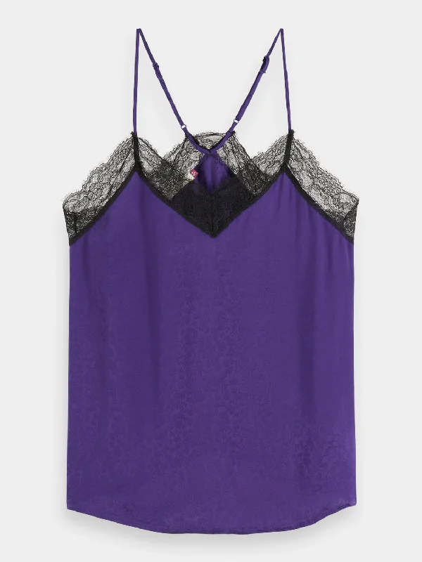 Pocketed Women T Shirt for Added FunctionalityCamisole with lace detail