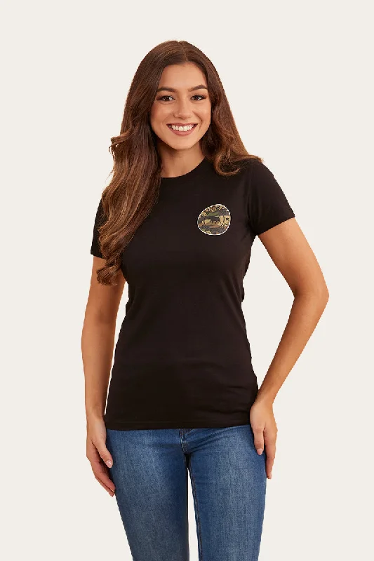 Crew Neck Women T Shirt with a Timeless DesignSignature Bull Womens Classic Fit T-Shirt - Black/Camo