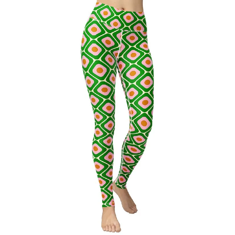 Ankle - length women leggings to pair with boots in fall70s Retro Pattern Yoga Leggings